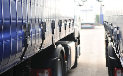 Why use chartering in freight transport?